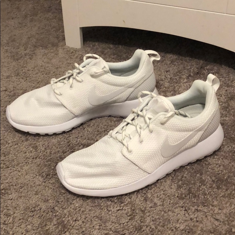 Women’s Nike Roshe One - White